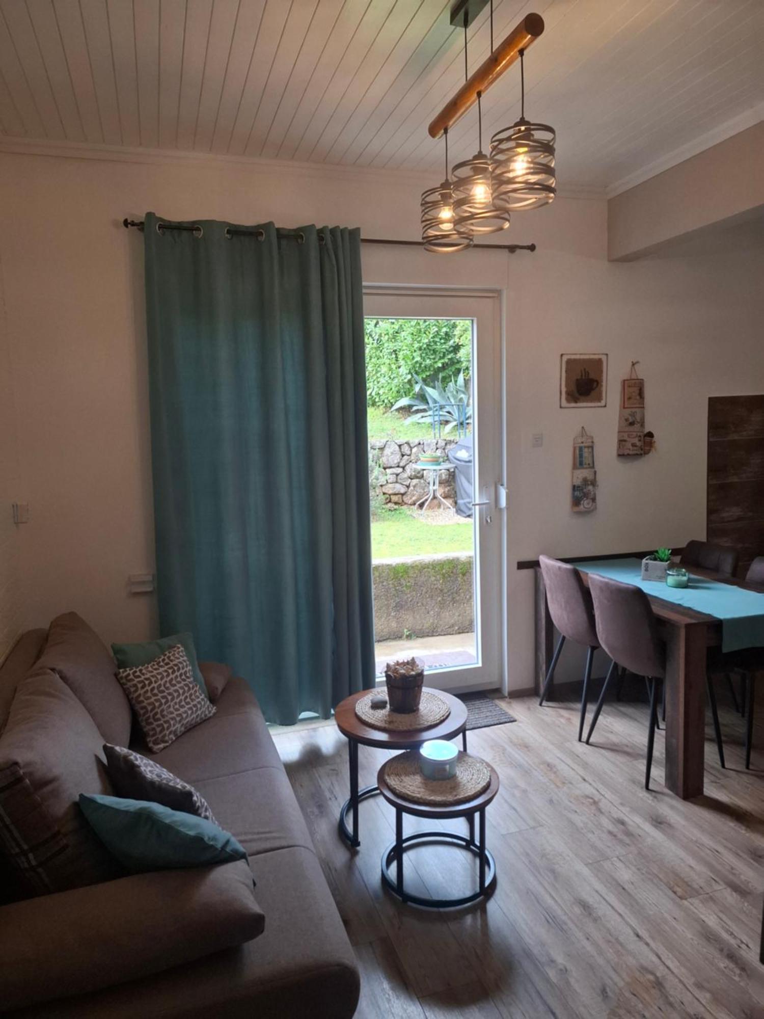 Apartman Envi Опатия Екстериор снимка