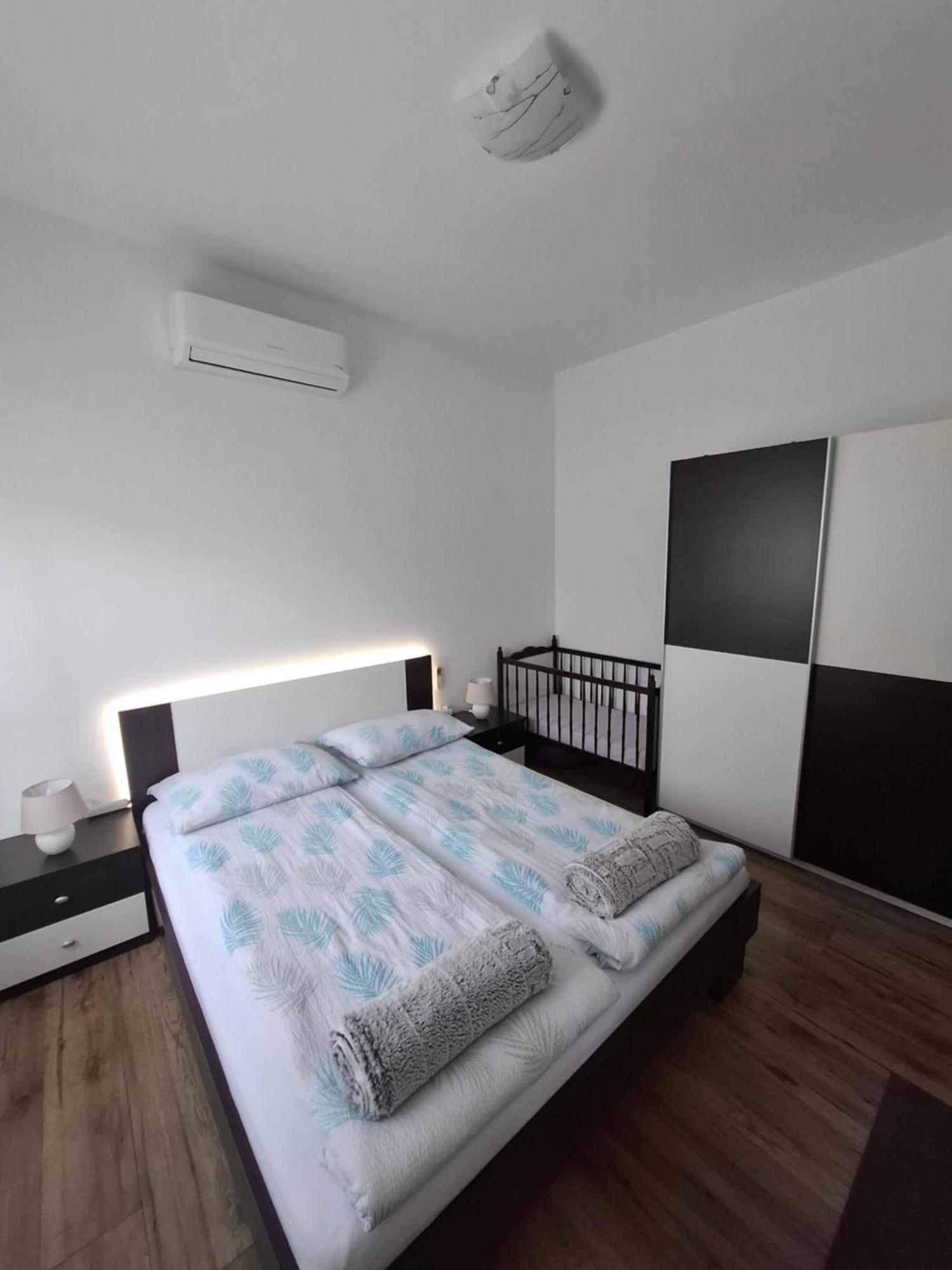 Apartman Envi Опатия Екстериор снимка