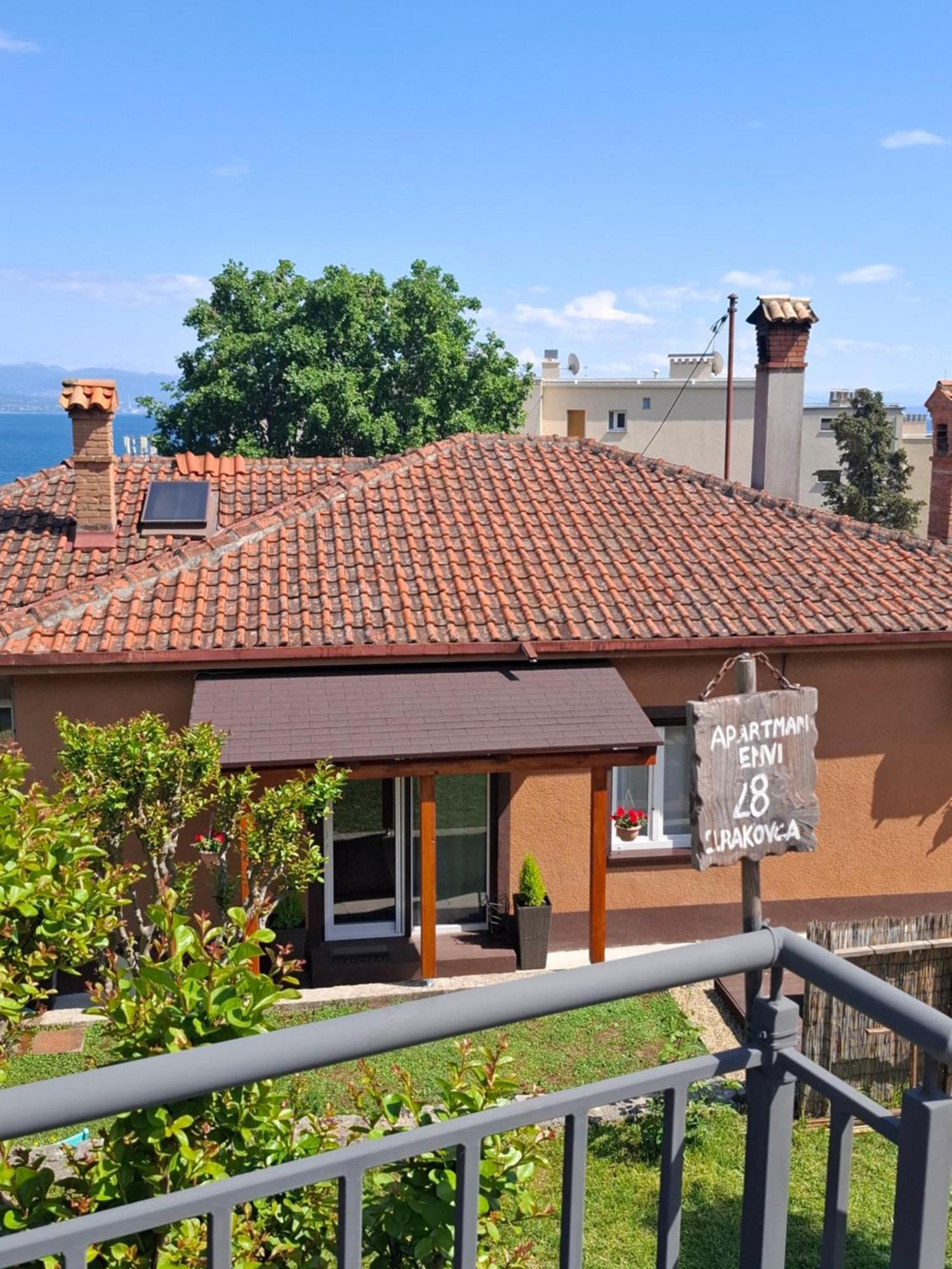 Apartman Envi Опатия Екстериор снимка